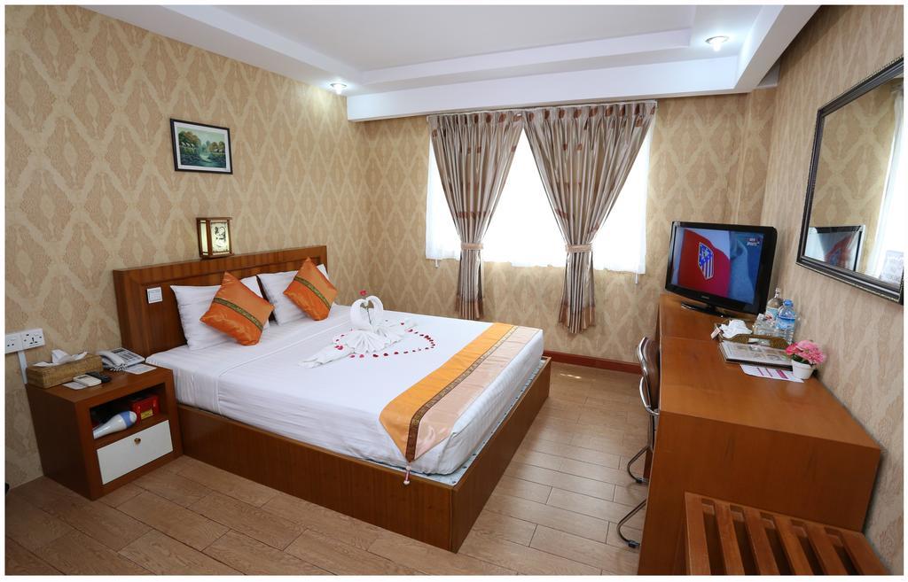 Hotel Kan Kaw Yangon Quarto foto